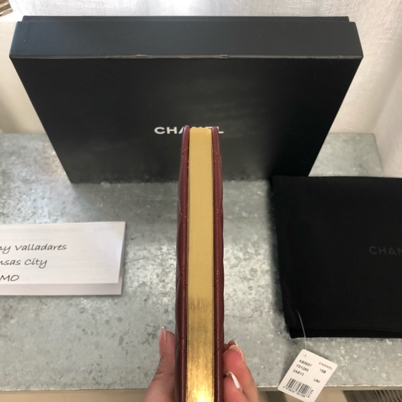 SOLD Chanel Lamb Skin Quilted Notebook - Picture 7 of 15